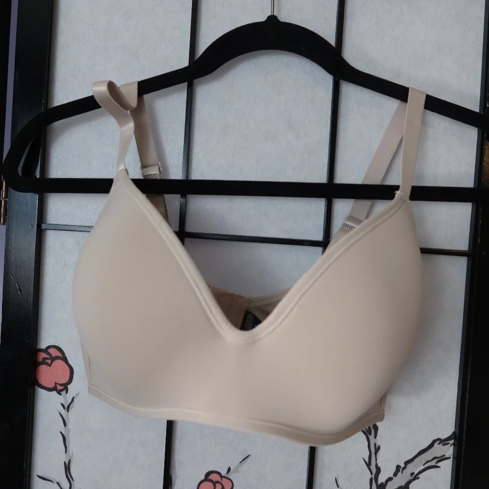 Rene Rofe Cream Seamless Bra 36D - Picture 2 of 5